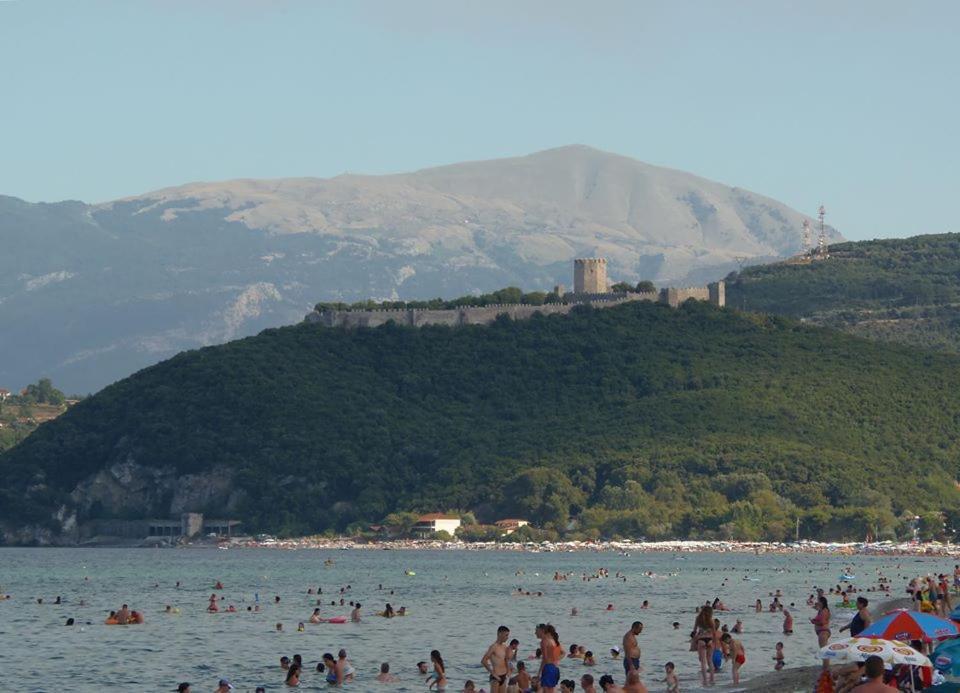 Psarou Apartments Paralía Skotínis 외부 사진